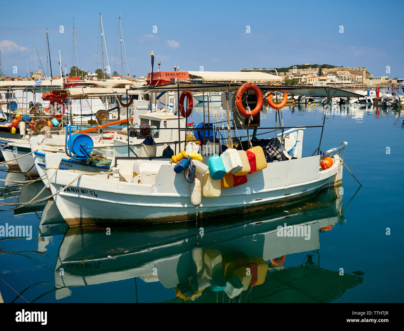 Il Porto e Marina di Rethymno (Rethymnon), Creta, Isole Greche, Grecia, Europa Foto Stock