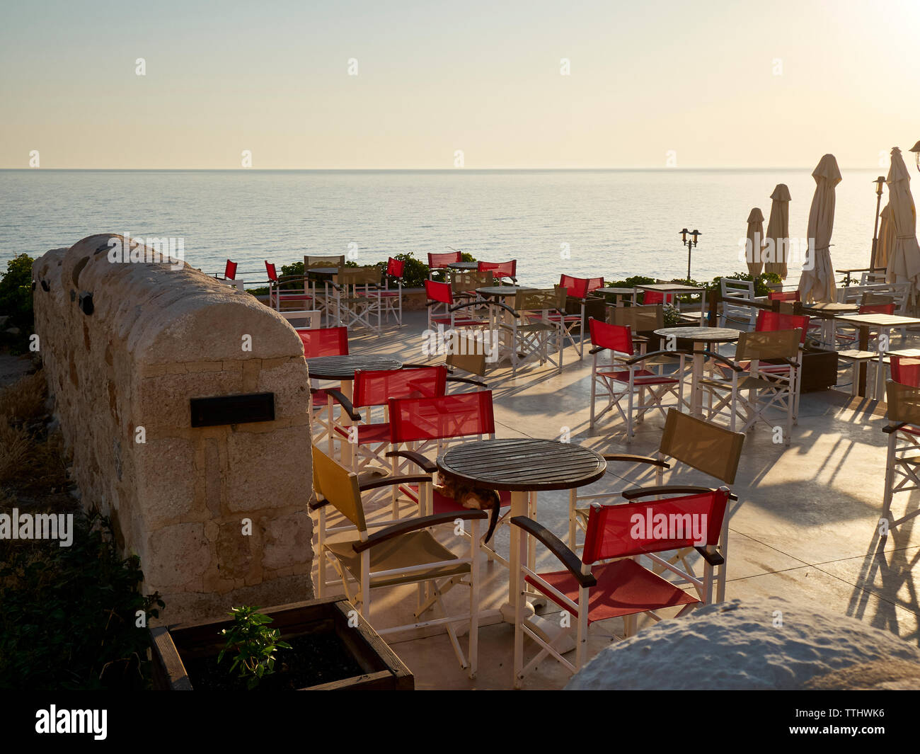 Taverna/ristorante, Rethymno (Rethymnon), Creta, Isole Greche, Grecia, Europa Foto Stock