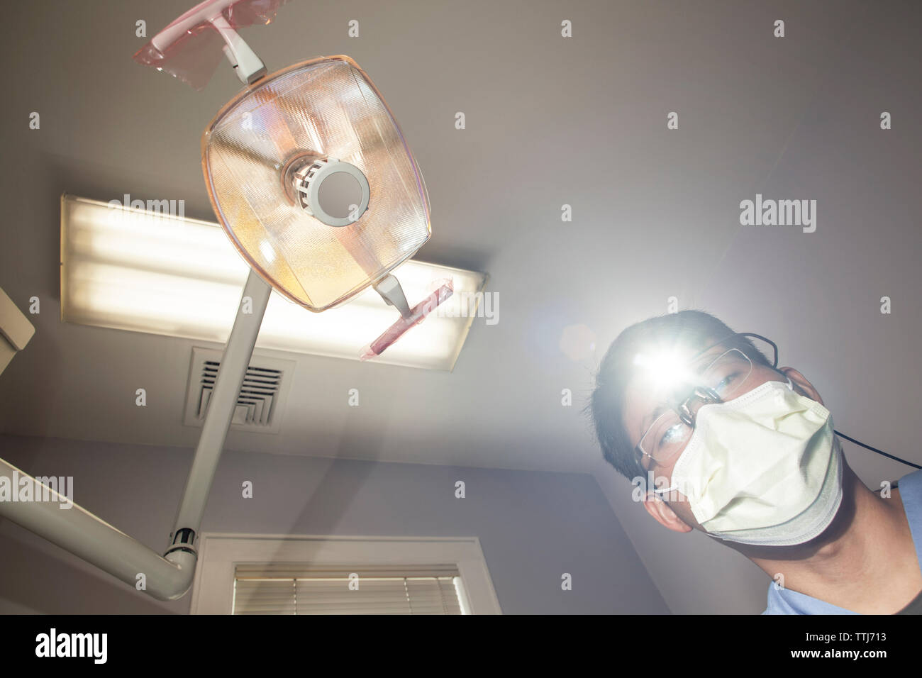 Sezione bassa di dentista presso la clinica medica Foto Stock