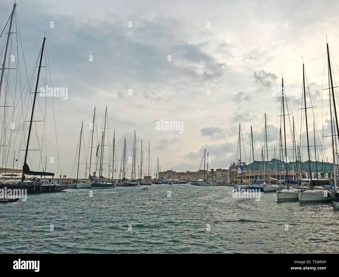 Il vecchio porto di Saint-Tropez Foto Stock