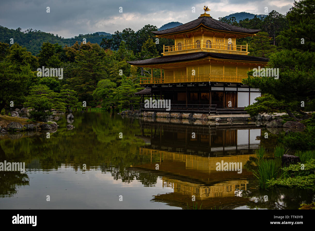 Il padiglione dorato a Kyoto, Giappone Foto Stock