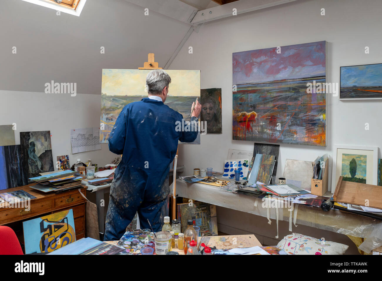 Un gruppo di lavoro dell artista studio a Londra sud Foto Stock
