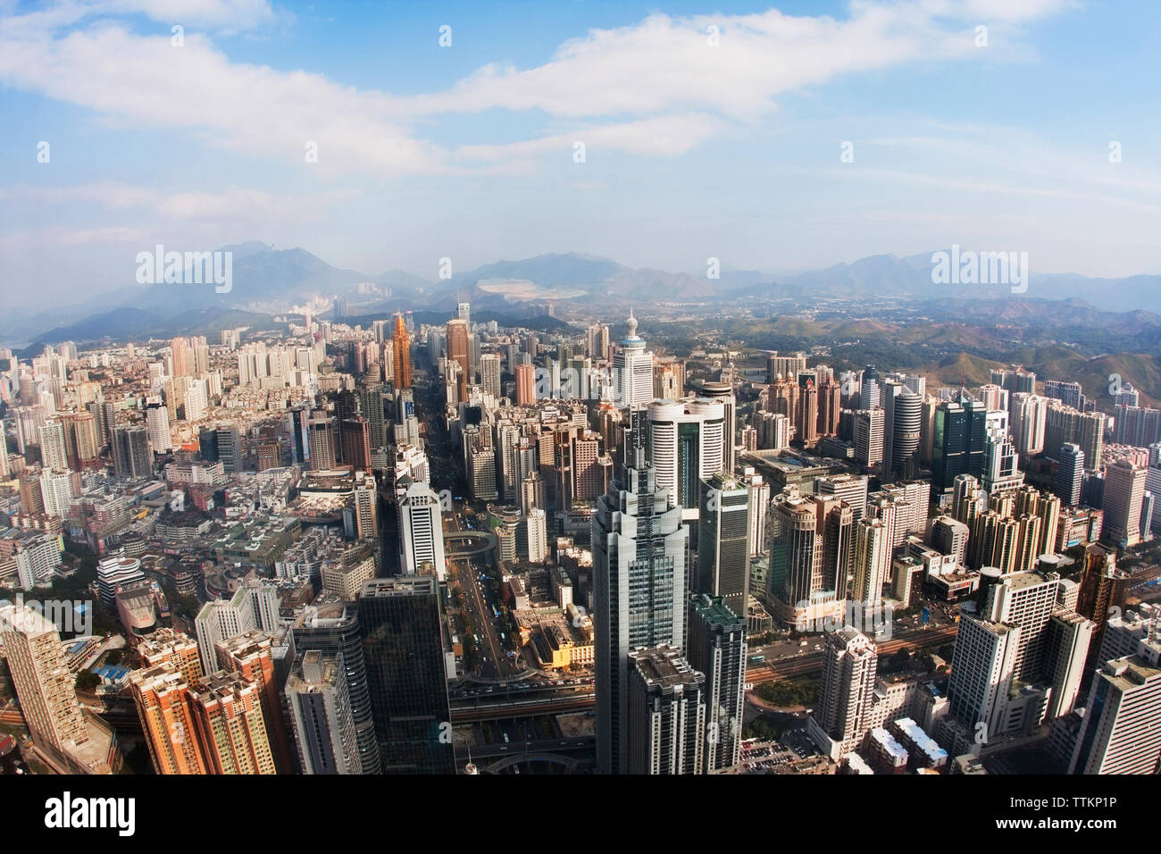 Elevato angolo di visione del paesaggio urbano moderno Foto Stock