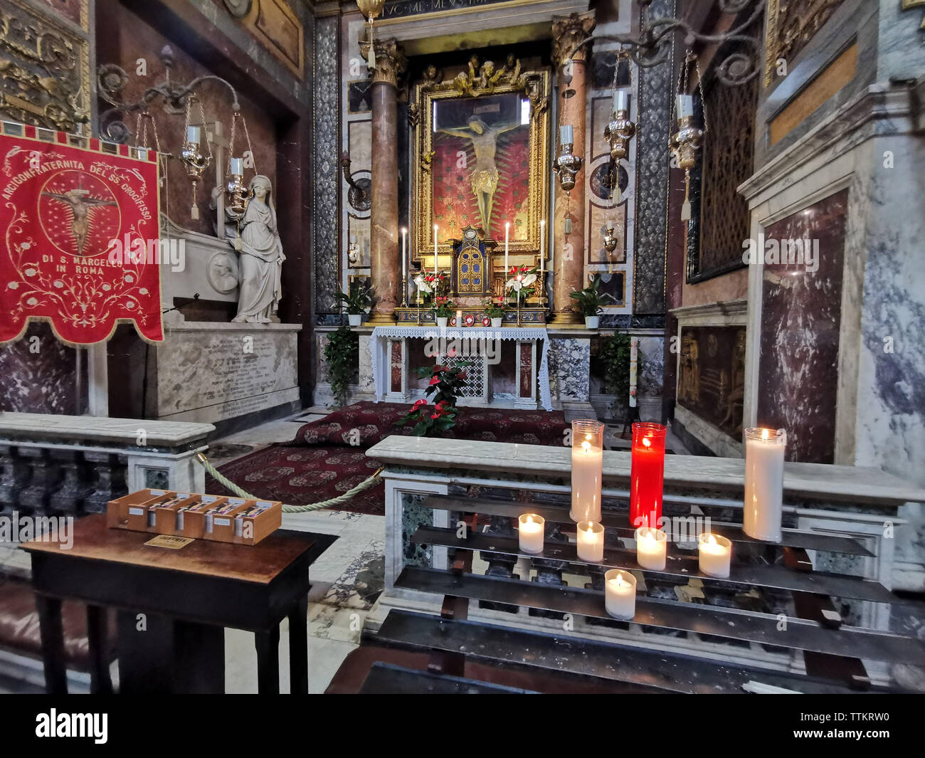 Il crocifisso miracoloso di San Marcello al Corso in Roma Foto Stock