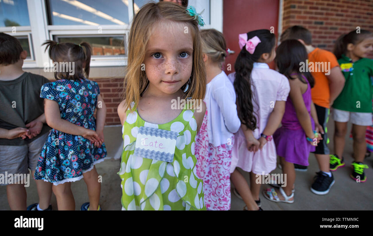 Stati Uniti - Agosto 22. 2016: Hillsboro carta Academy la seconda scuola di charter in Loudoun per aprire si trova a 37110 Charles Town Pike, in collina Foto Stock