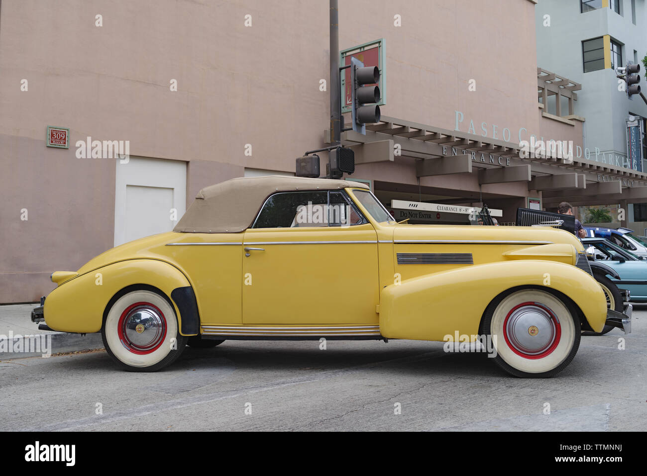 Cadillac d'epoca in mostra a Pasadena, California. Questa Cadillac mostra una targa della California World's Fair 1939. Foto Stock