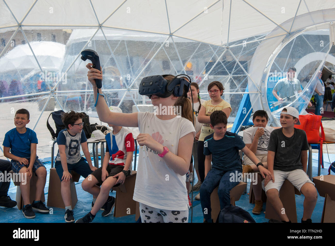 L'Aquila, Italia: Futura L'Aquila, l'ultimo stadio della futura, una manifestazione itinerante promossa dal Ministero dell'Istruzione Università e Ricerca Foto Stock