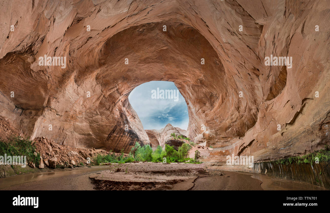 Vista panoramica della grotta presso la Grand Staircase-Escalante monumento nazionale Foto Stock