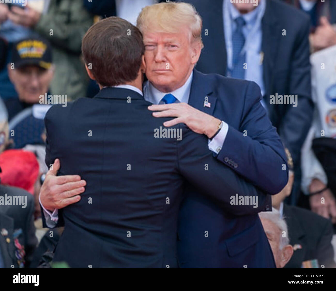 Presidente TRUMP E PRESIDENTE MACRON di Francia presso il D-Day eventi anniversario nel 2019. Foto: Casa Bianca Foto Stock