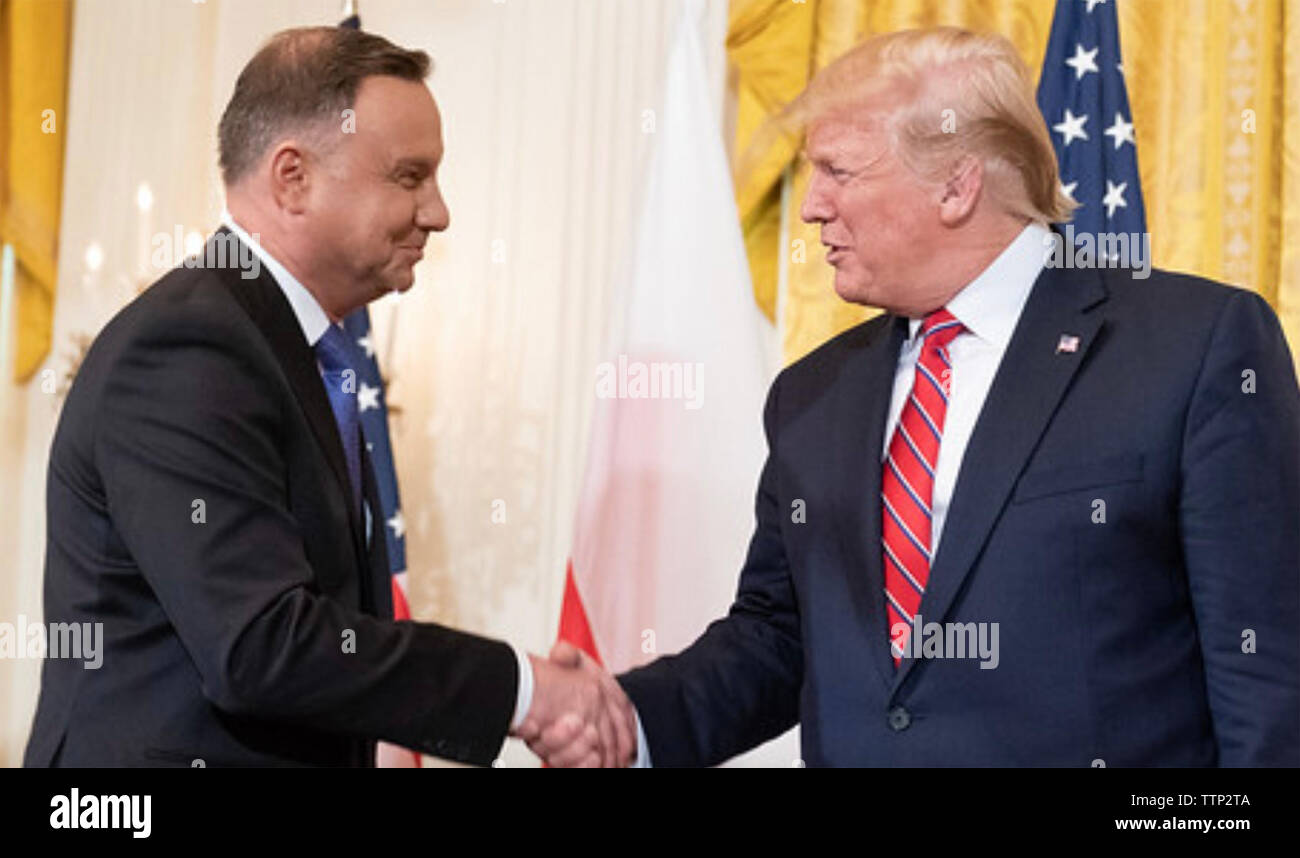Il presidente statunitense Donald Trump a destra saluta il presidente polacco Duda alla Casa Bianca nel maggio 2019. Foto: Casa Bianca Foto Stock
