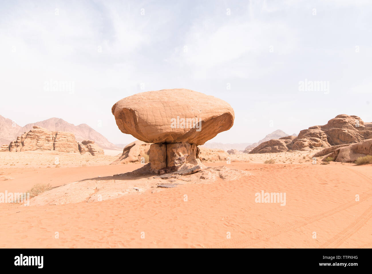 Wadi Rum vento roccia scolpita Foto Stock