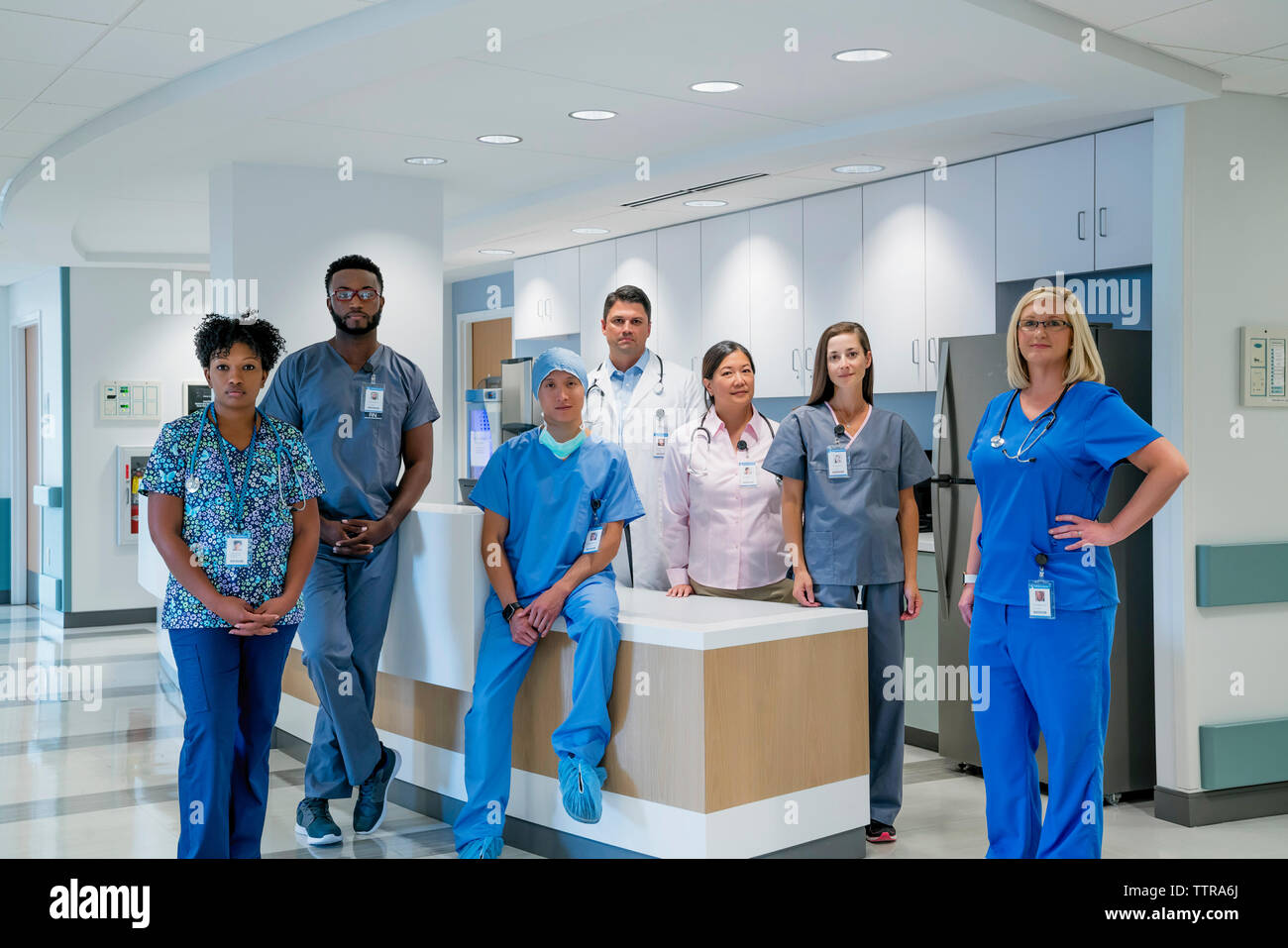 Ritratto di certi medici e infermieri dell ospedale reception Foto Stock