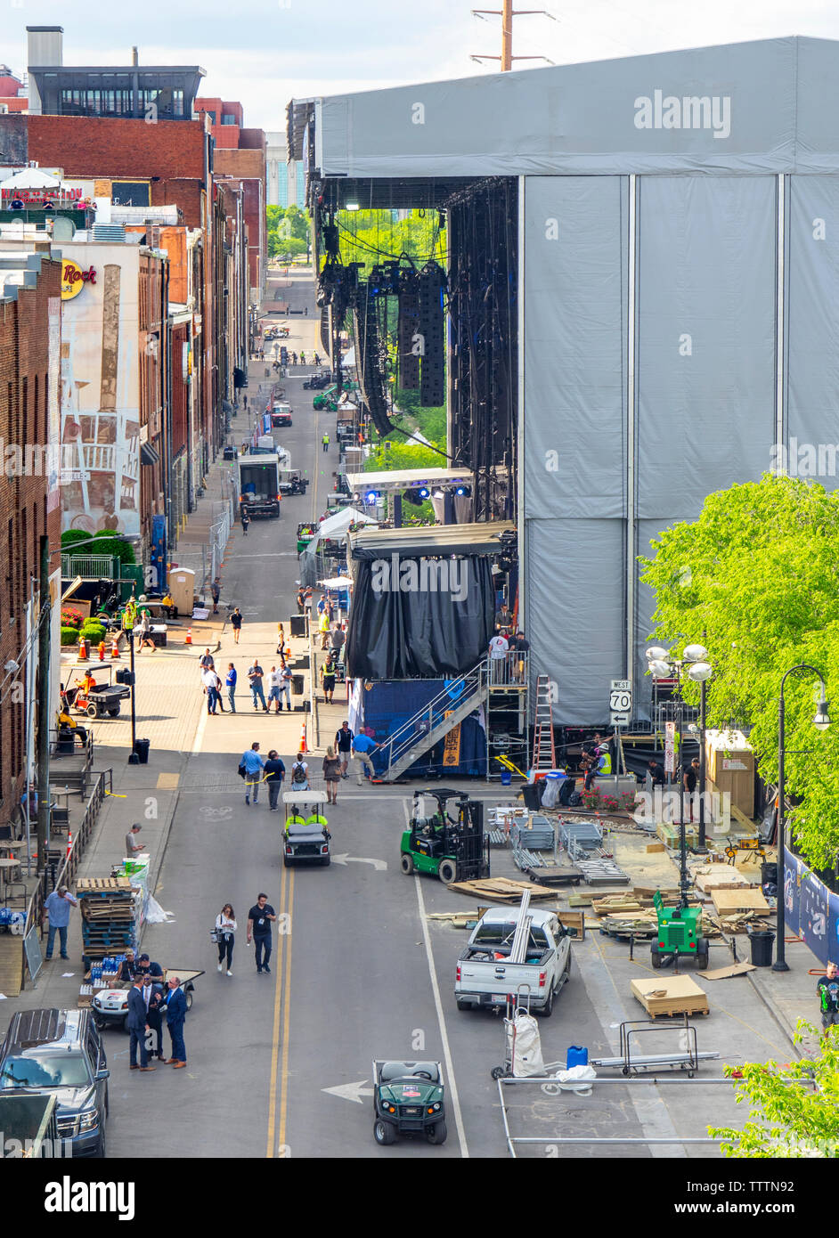 Stadio provvisorio istituito a Broadway e 1° Avenue per la cambiale di NFL 2019 Nashville Tennessee negli Stati Uniti. Foto Stock