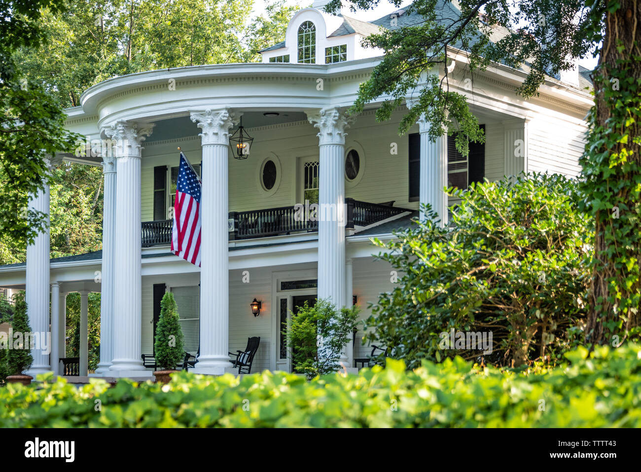 La casa Charters-Smith sulla storica Green Street a Gainesville, la Georgia è un neo-classico residence (ora casa di un business) costruita nel 1906. Foto Stock
