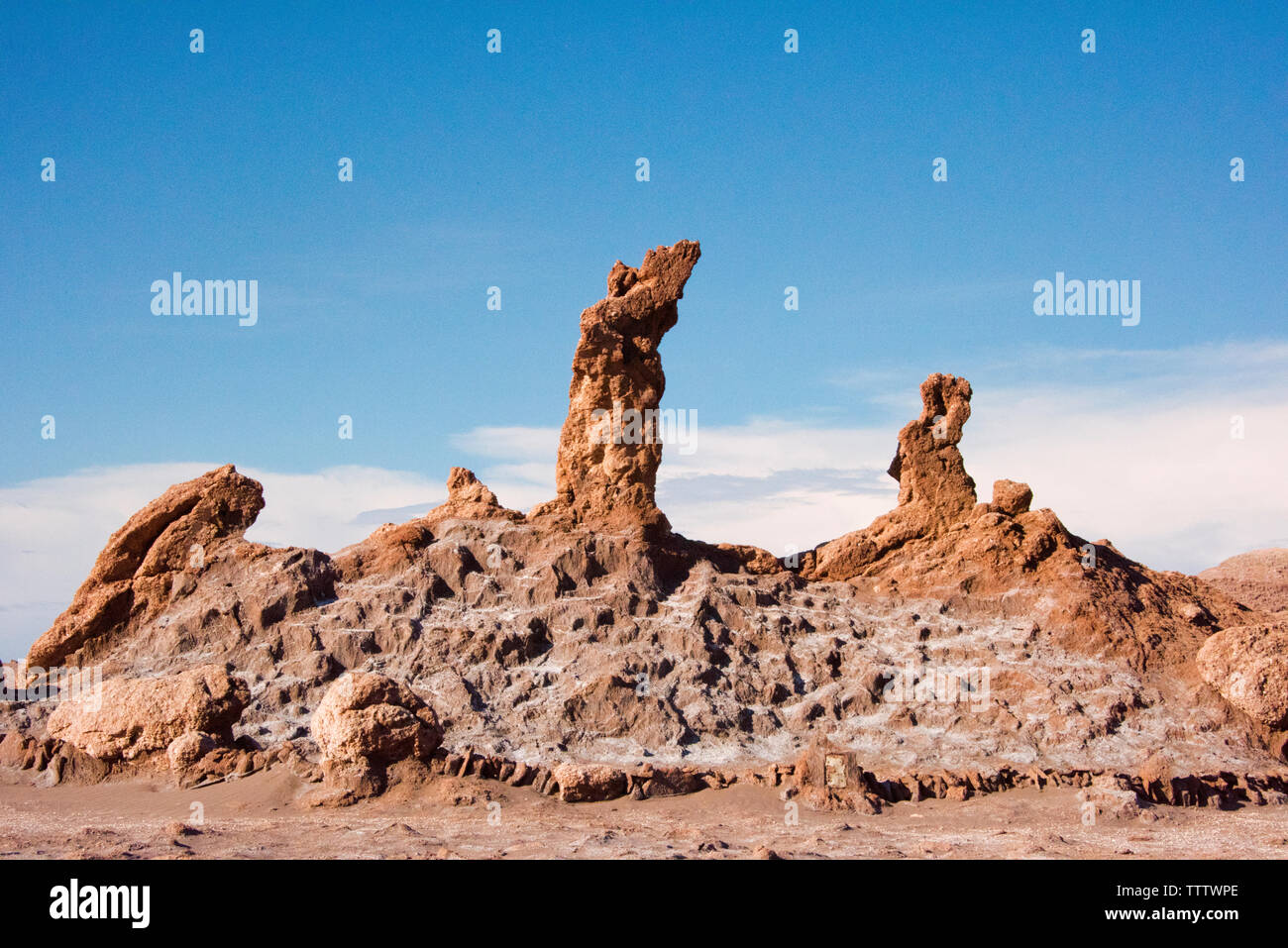 Formazione di roccia denominata 'Tres Marias' nella Valle de la Luna (Moon Valley), San Pedro de Atacama, Regione di Antofagasta, Cile Foto Stock