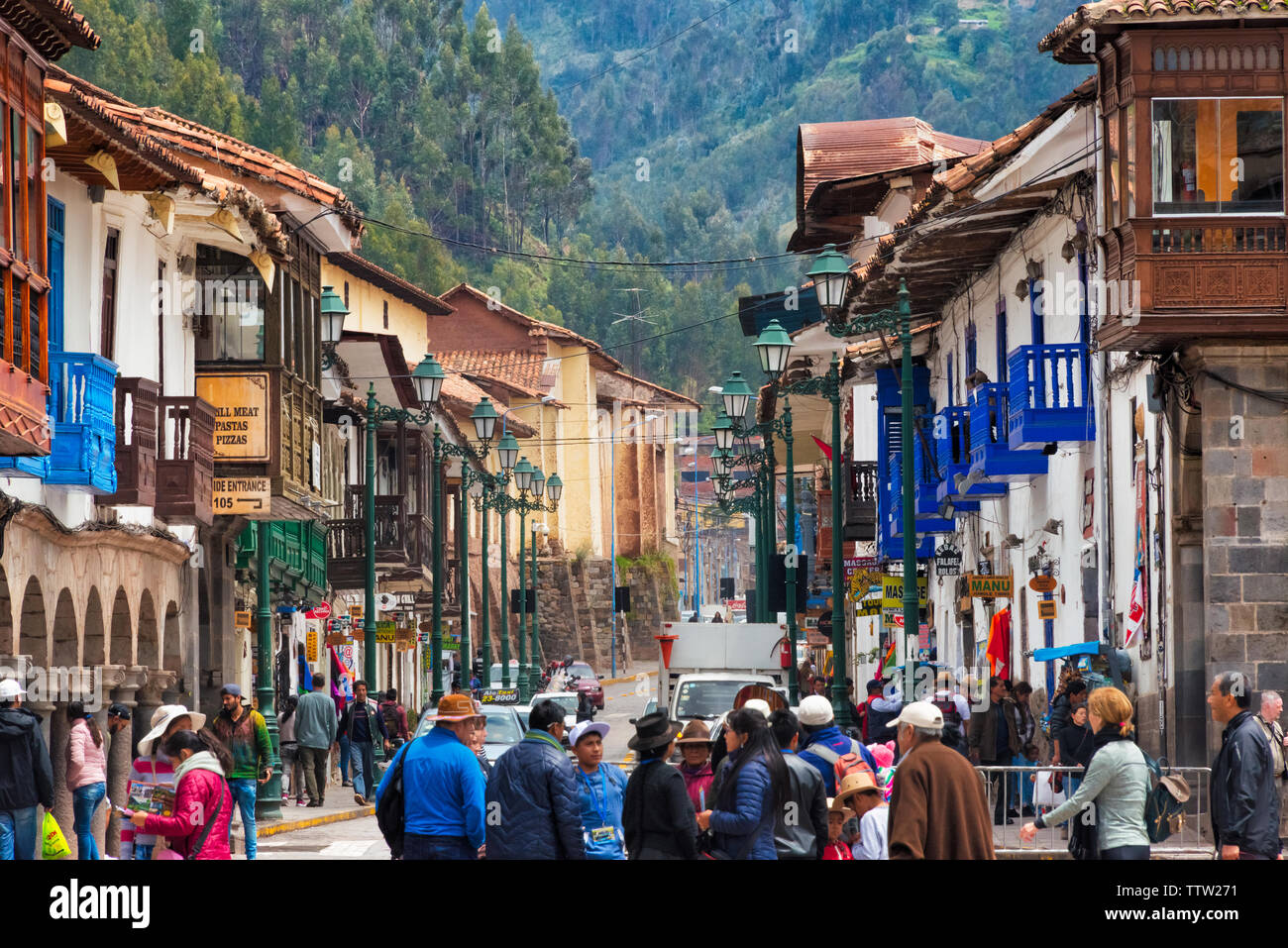 Case coloniali nella città vecchia, Cusco, Perù Foto Stock