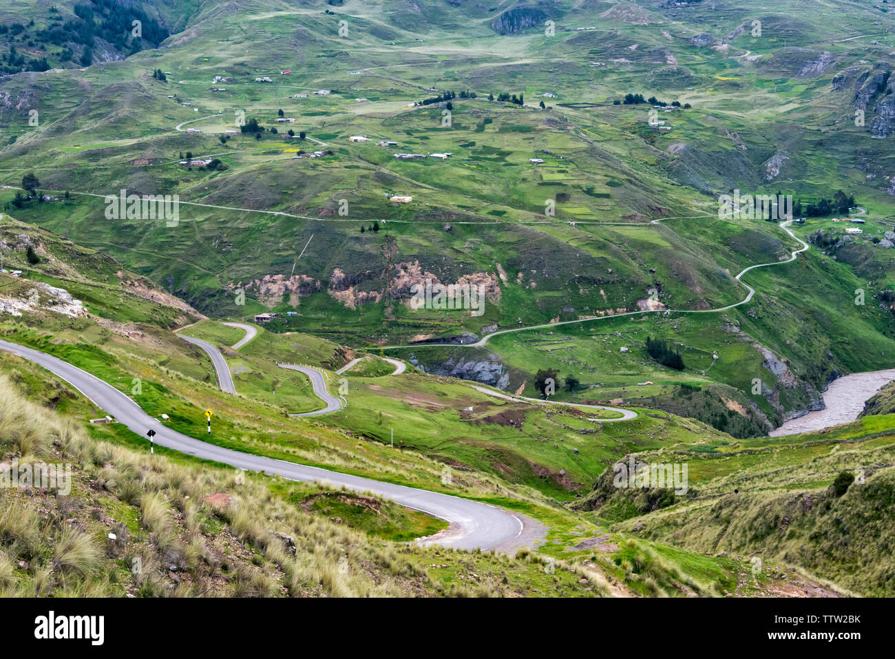 Inca Trail e Quechua villaggio della montagna Ande, Quehue, provincia di Canas, Perù Foto Stock