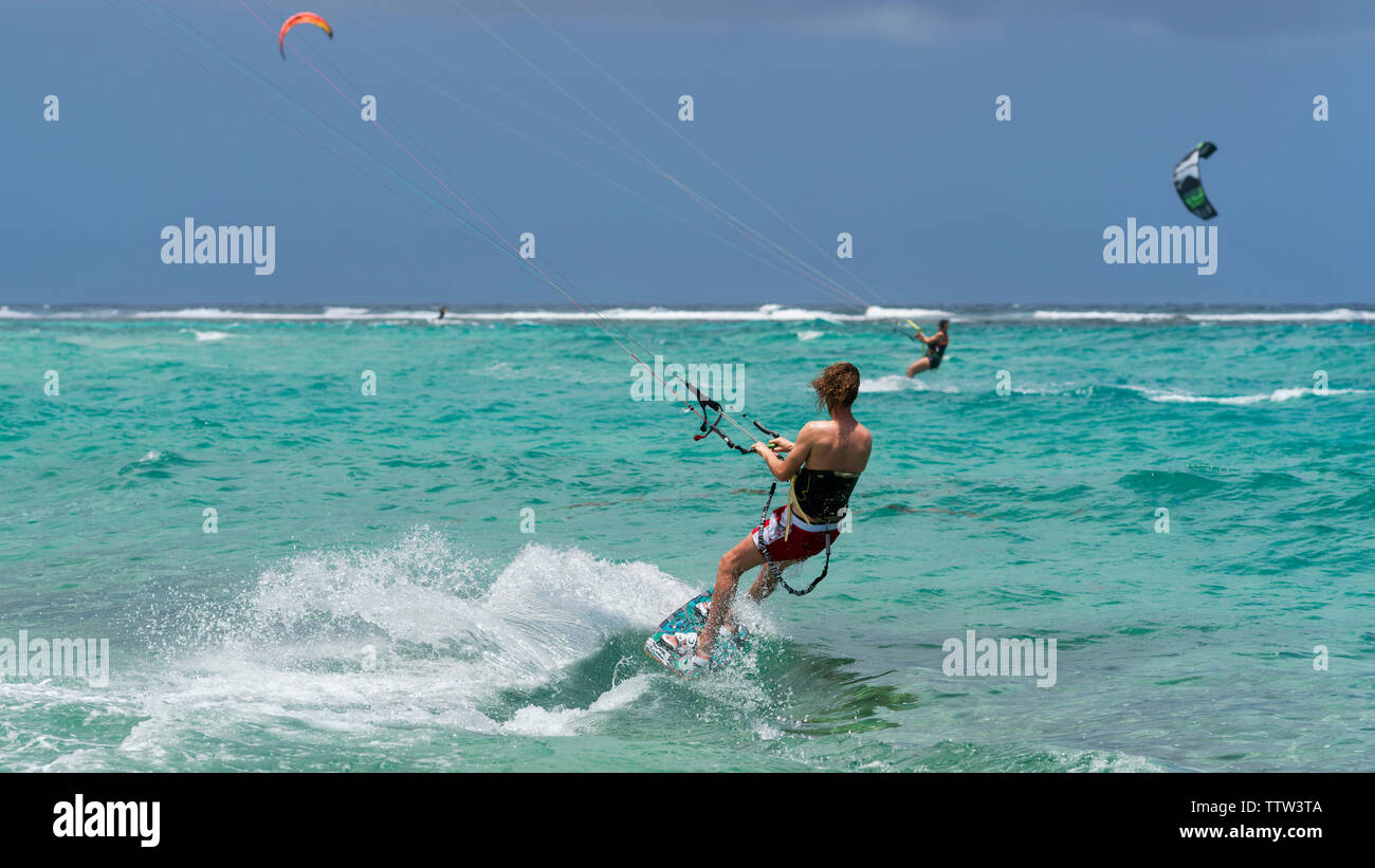 Pro Scuola di Kite, Boca Grandi Beach, Aruba Foto Stock