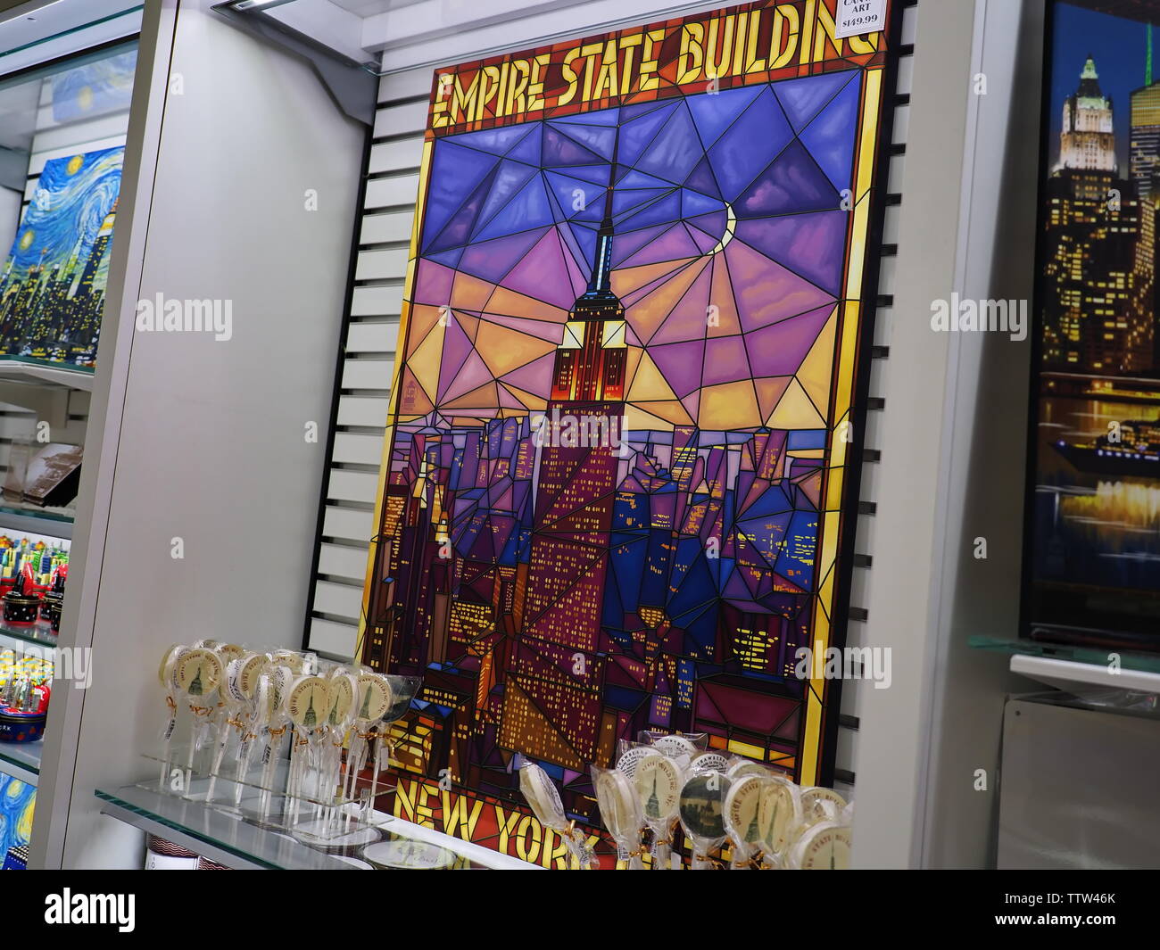 Empire State Building di New York City, NY USA. Lug 2017. Alcune delle interessanti doni trovato presso l'Official Store. Foto Stock