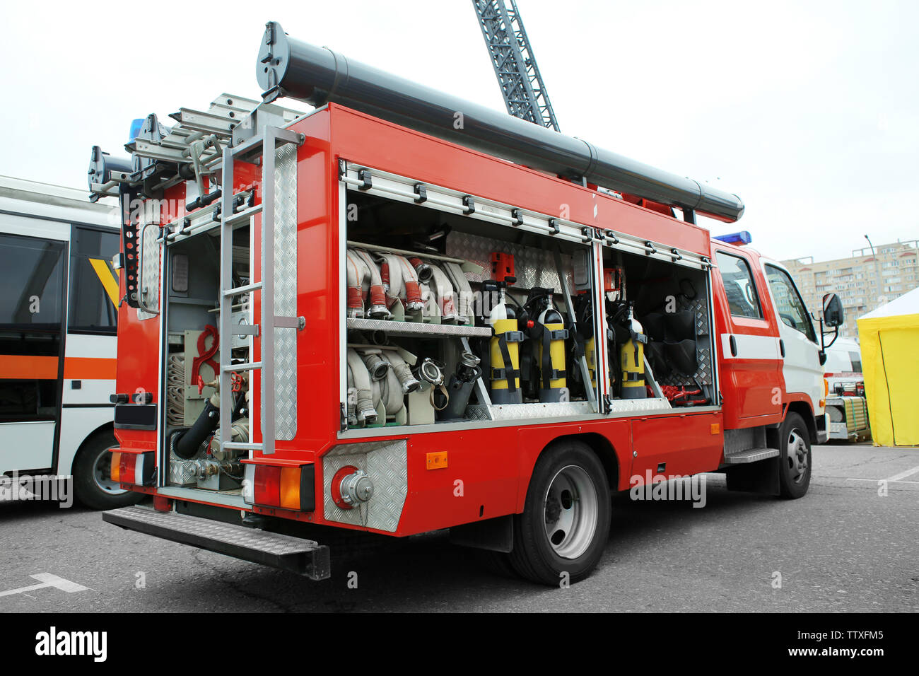 Offerte di veicoli antincendio all'aperto Foto Stock