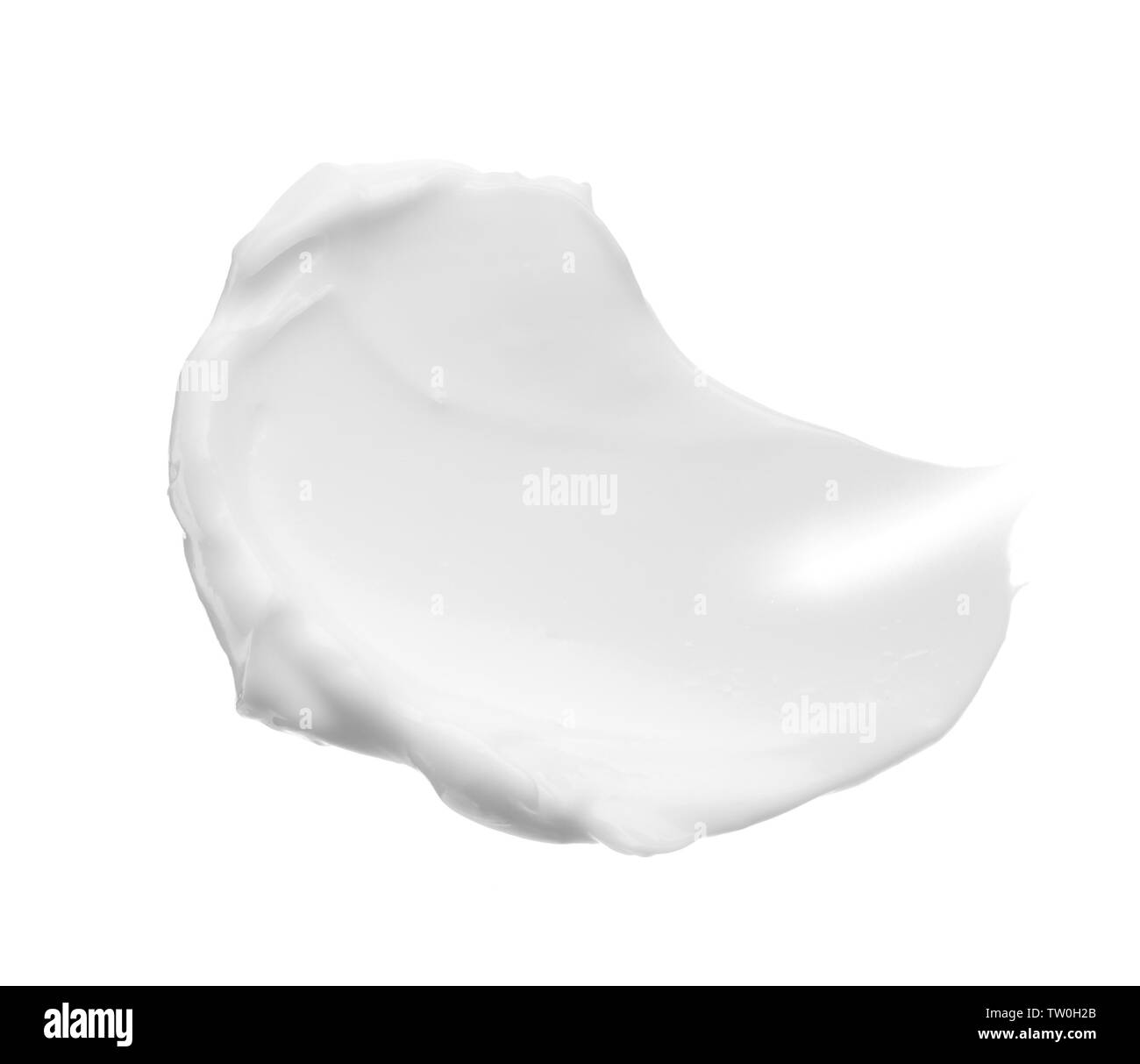 Macchie e consistenza di crema per il viso o bianco vernice acrilica isolati su sfondo bianco Foto Stock