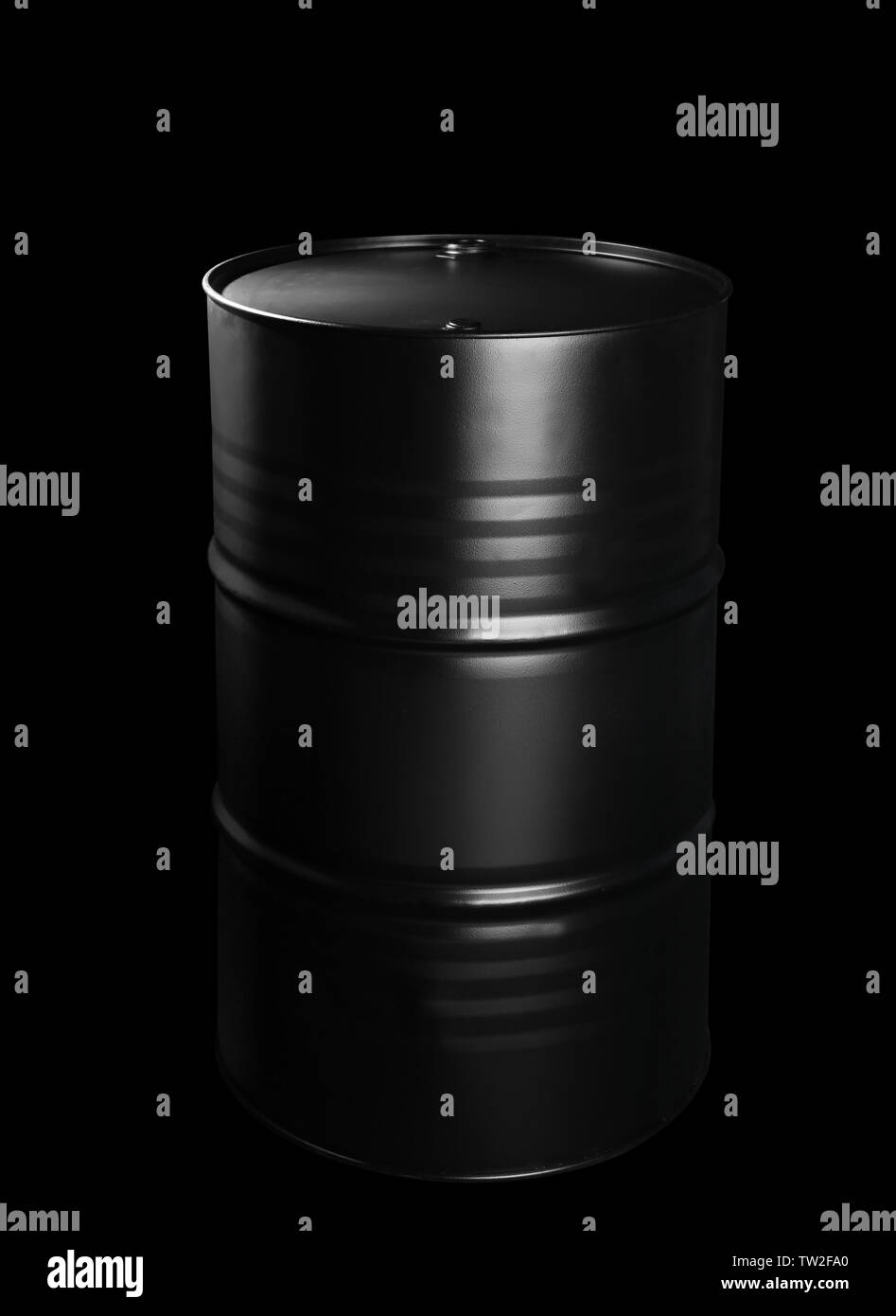 L'olio nero canna su sfondo scuro Foto Stock