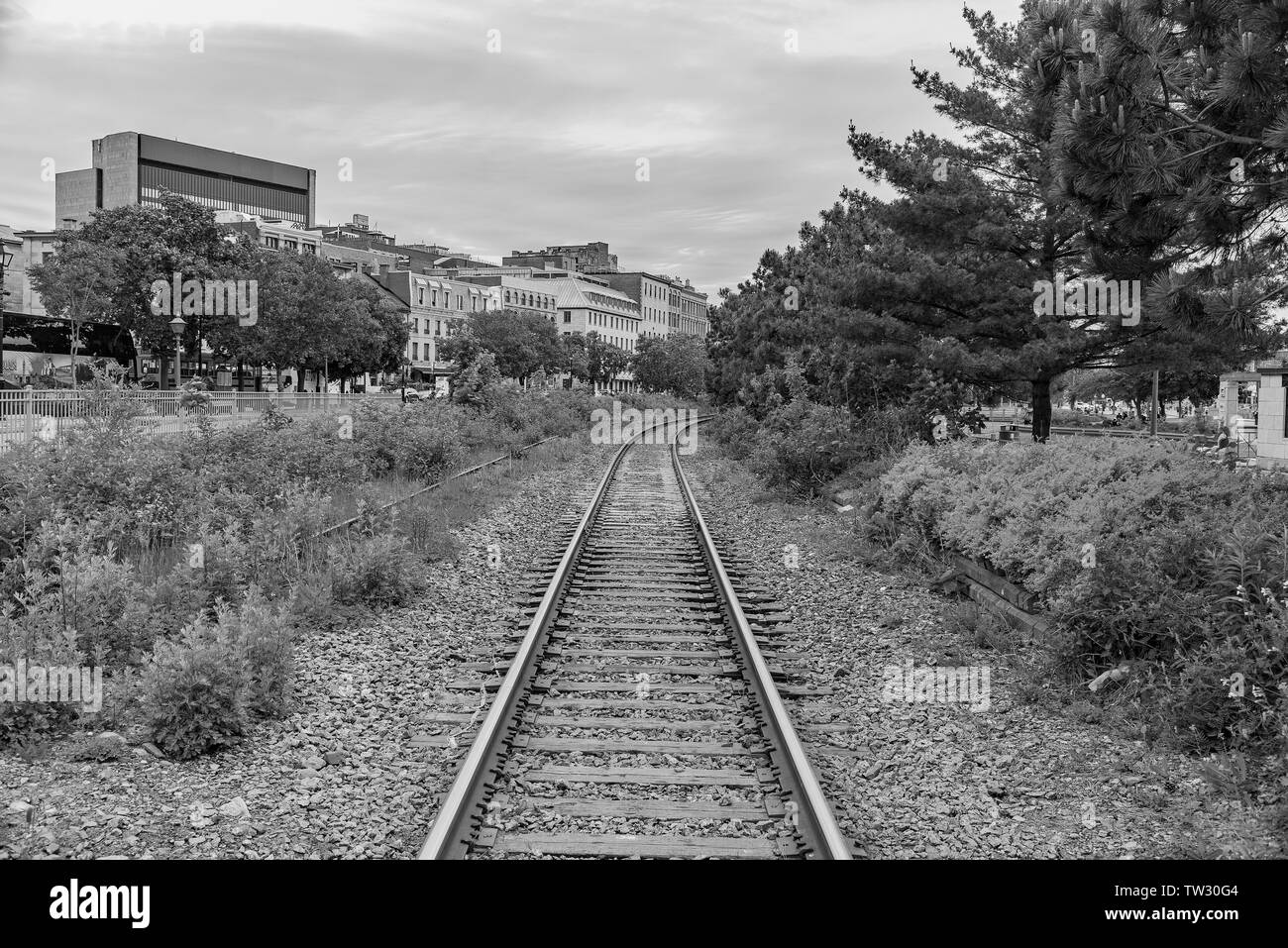 Viste di binari ferroviari della vecchia Montreal. Foto Stock