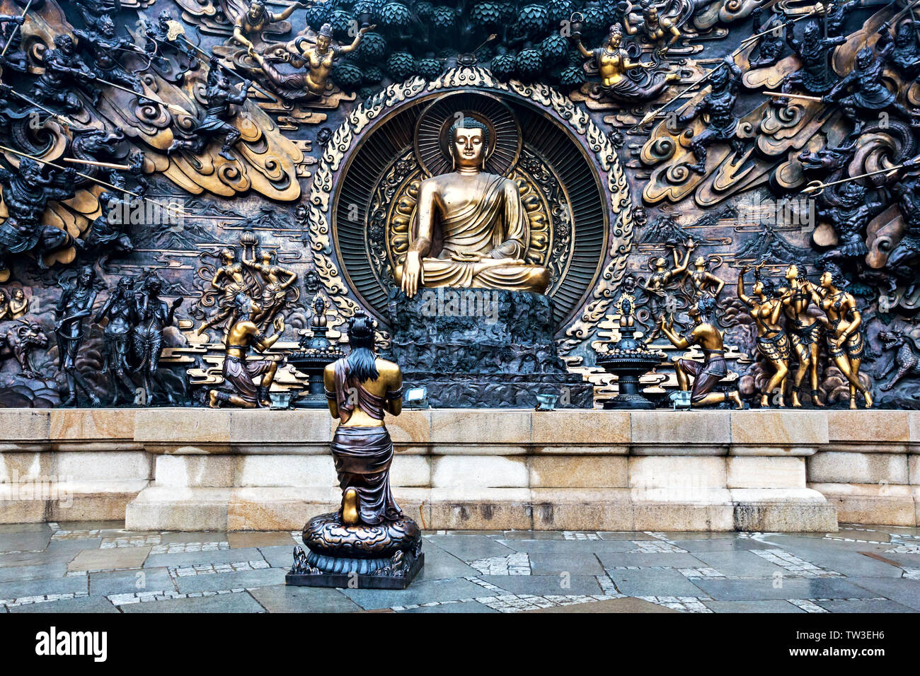 Linshan Cina - Febru ary 05,2014: buddha rameico in tempio di Fe Foto Stock