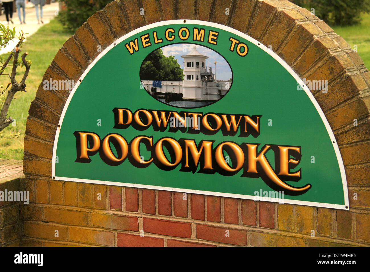 Segno di benvenuto nel centro di Pokomoke, MA, Stati Uniti d'America Foto Stock