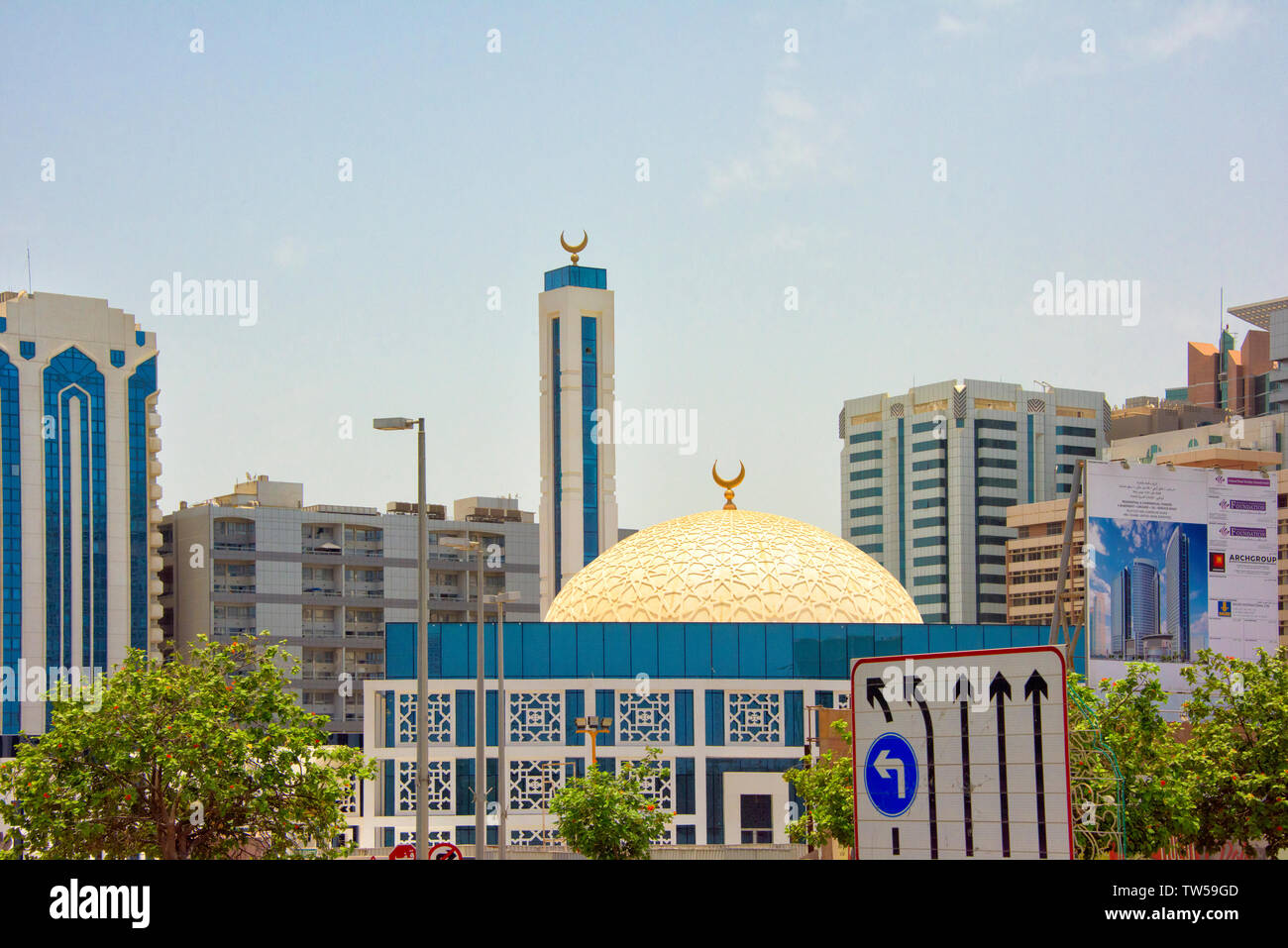 Edifici in downtown, Abu Dhabi, Emirati Arabi Uniti Foto Stock