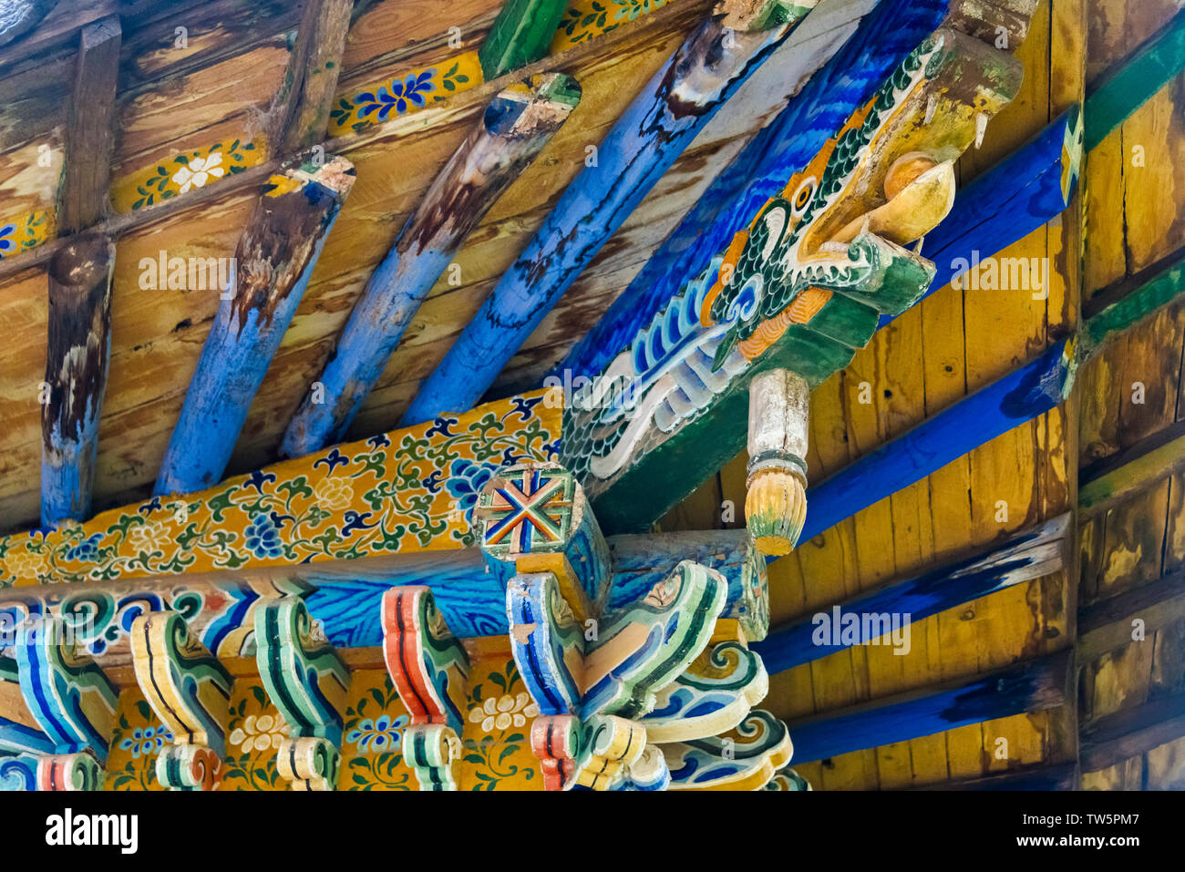 Close-up della struttura del tempio nella grotta, Tempio di Mati Scenic Area, Zhangye, provincia di Gansu, Cina Foto Stock