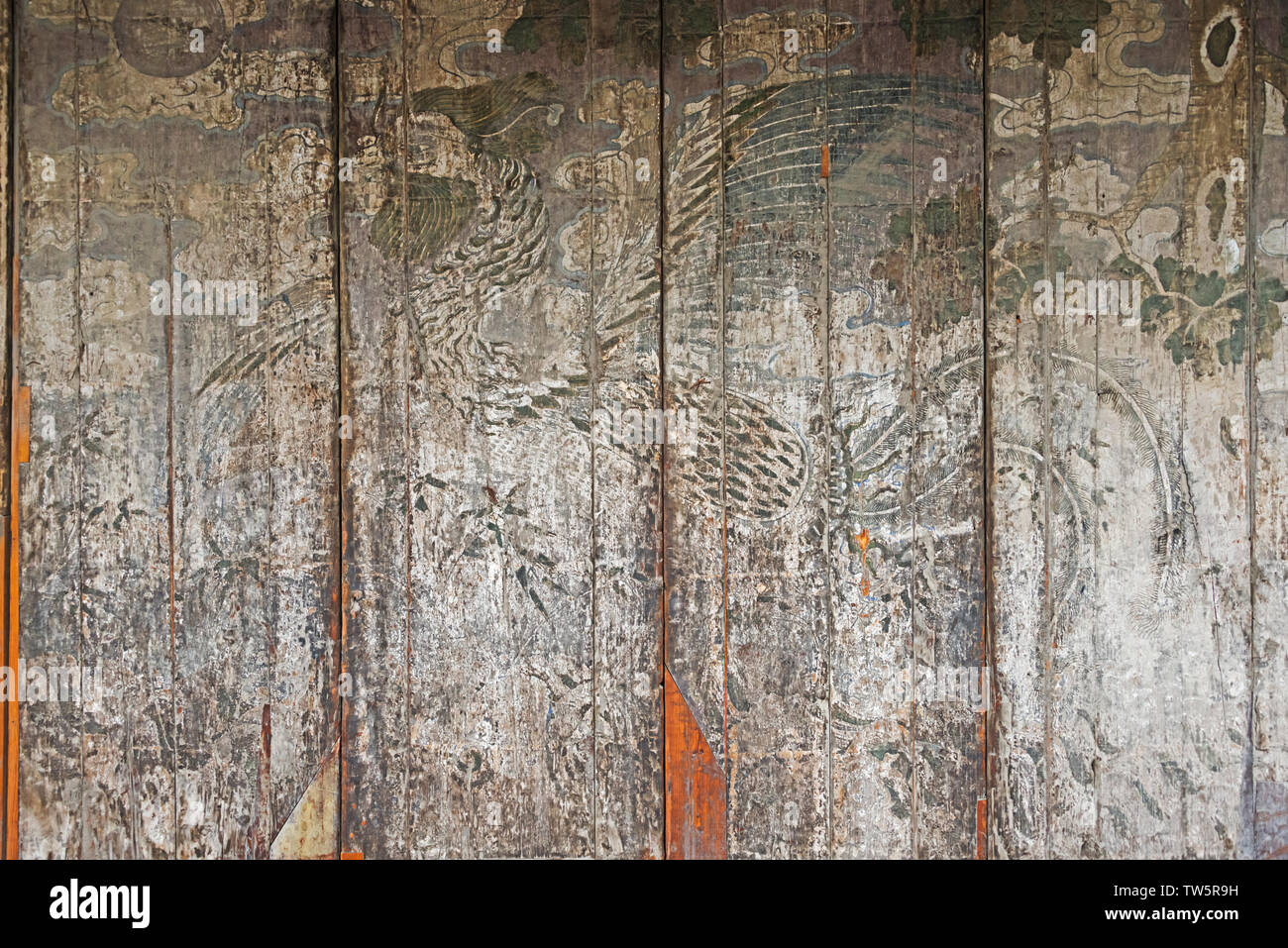 Vecchia porta di legno con pittura, Dafo (Grande Buddha) Tempio, Zhangye, provincia di Gansu, Cina Foto Stock