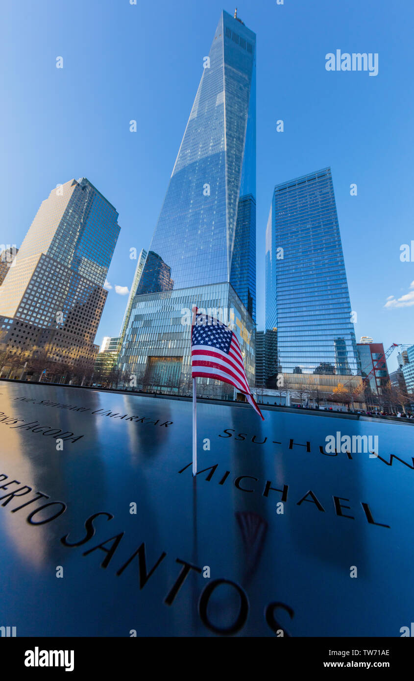 NEW YORK CITY- 25 marzo 2018 : Ground Zero memorial uno dei principali punti di riferimento di Manhattan Foto Stock