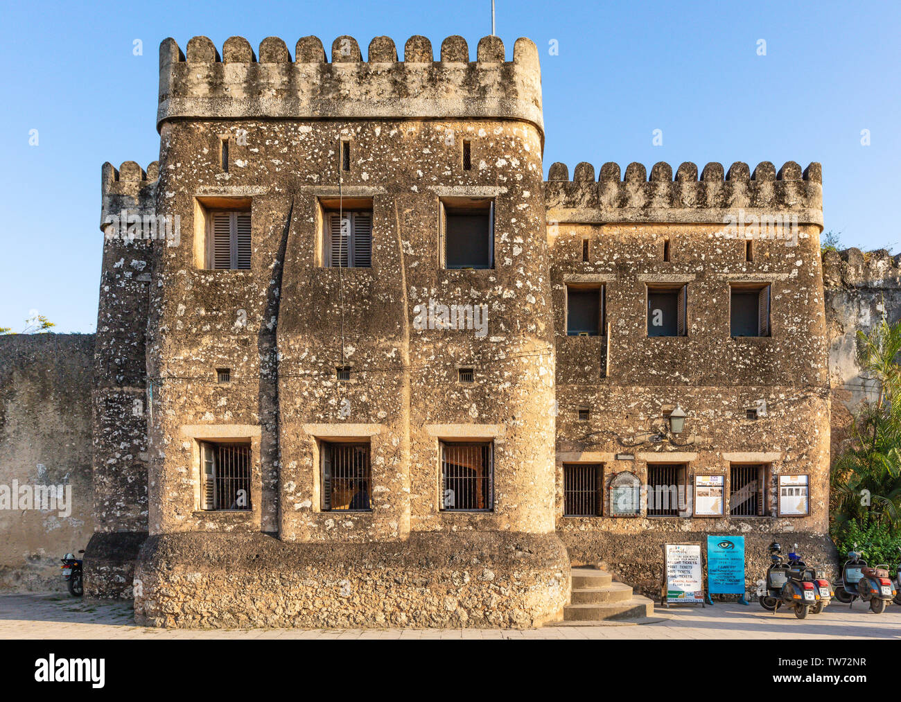 Stone Town , Zanzibar-February 28, 2019 : il vecchio Fort Ngome Kongwe Foto Stock