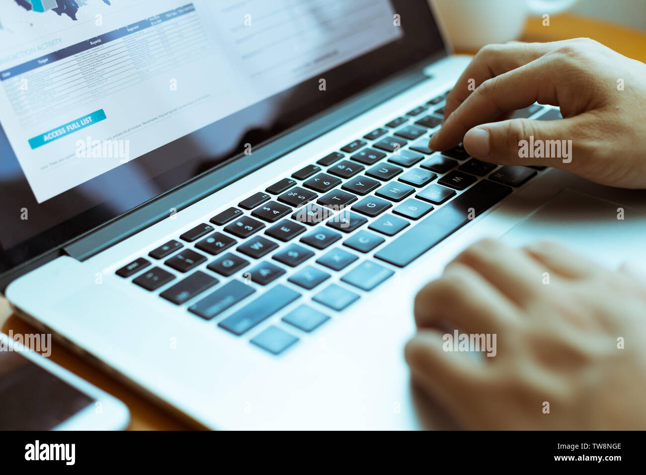 Business computer design tecnologia. Computer portatile ufficio fotografia. Dati Internet Carta di design Foto Stock