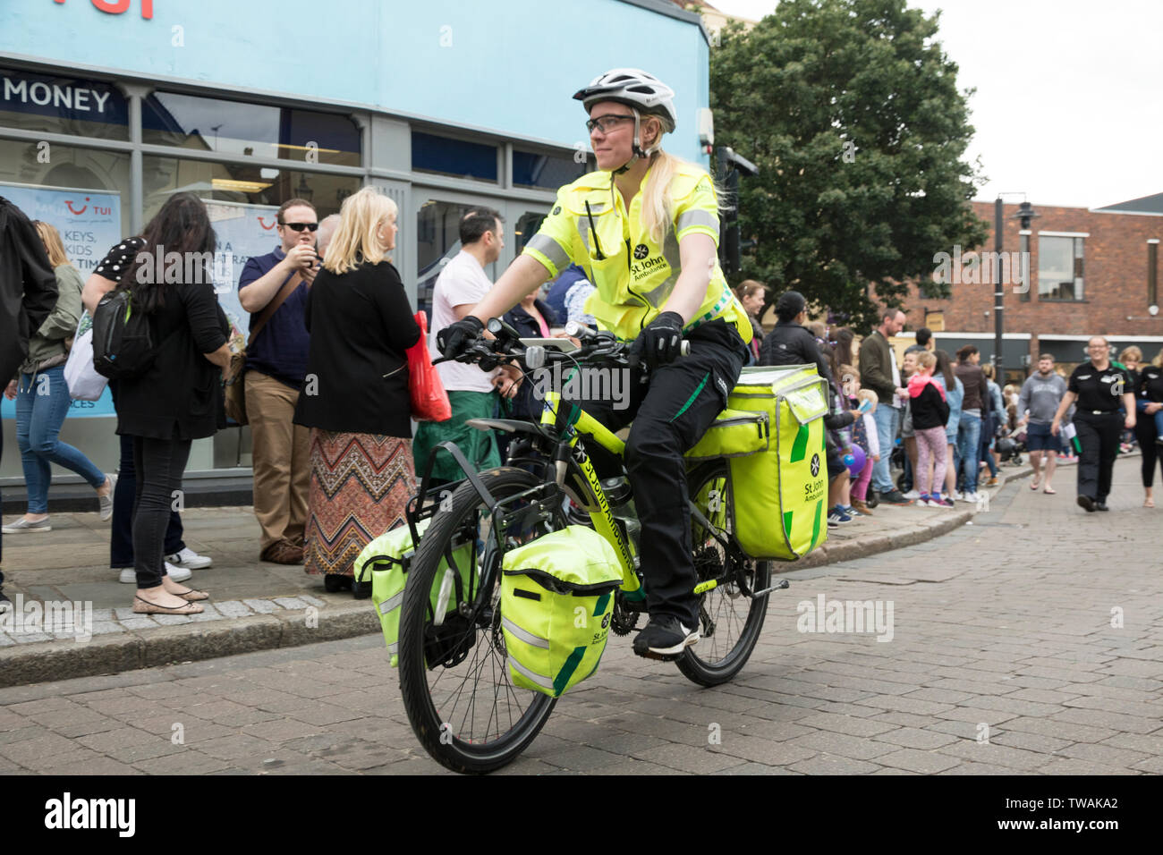 St John Ambulance ciclismo first responder Foto Stock