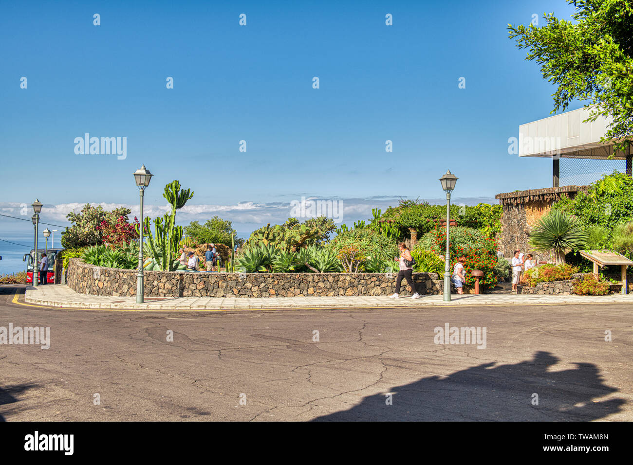 17.09.2018. La Palma Isole Canarie Spagna. I turisti che visitano le Jardin La Era, La Palma Isole Canarie Foto Stock