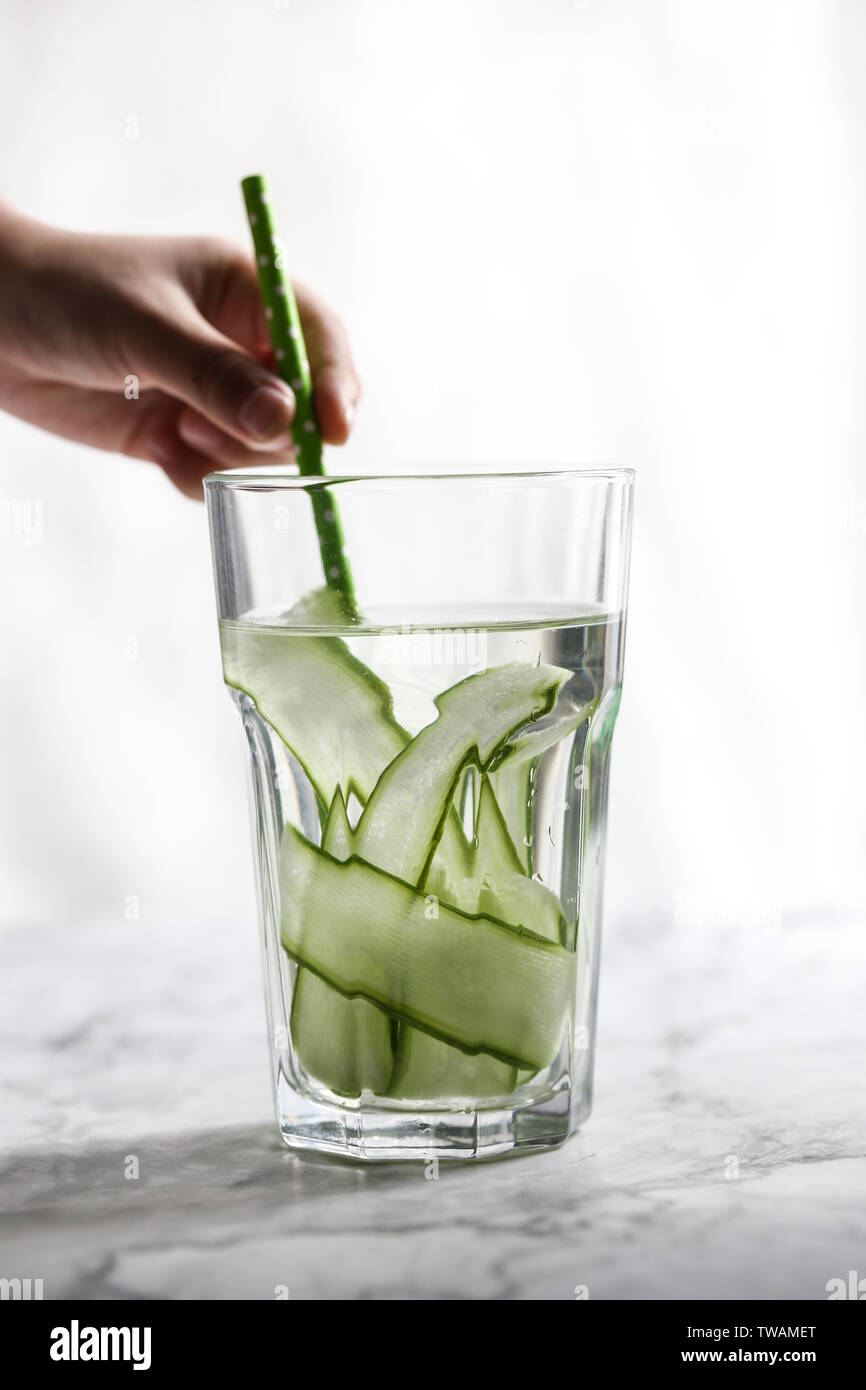 Fresca acqua di cetriolo Foto Stock