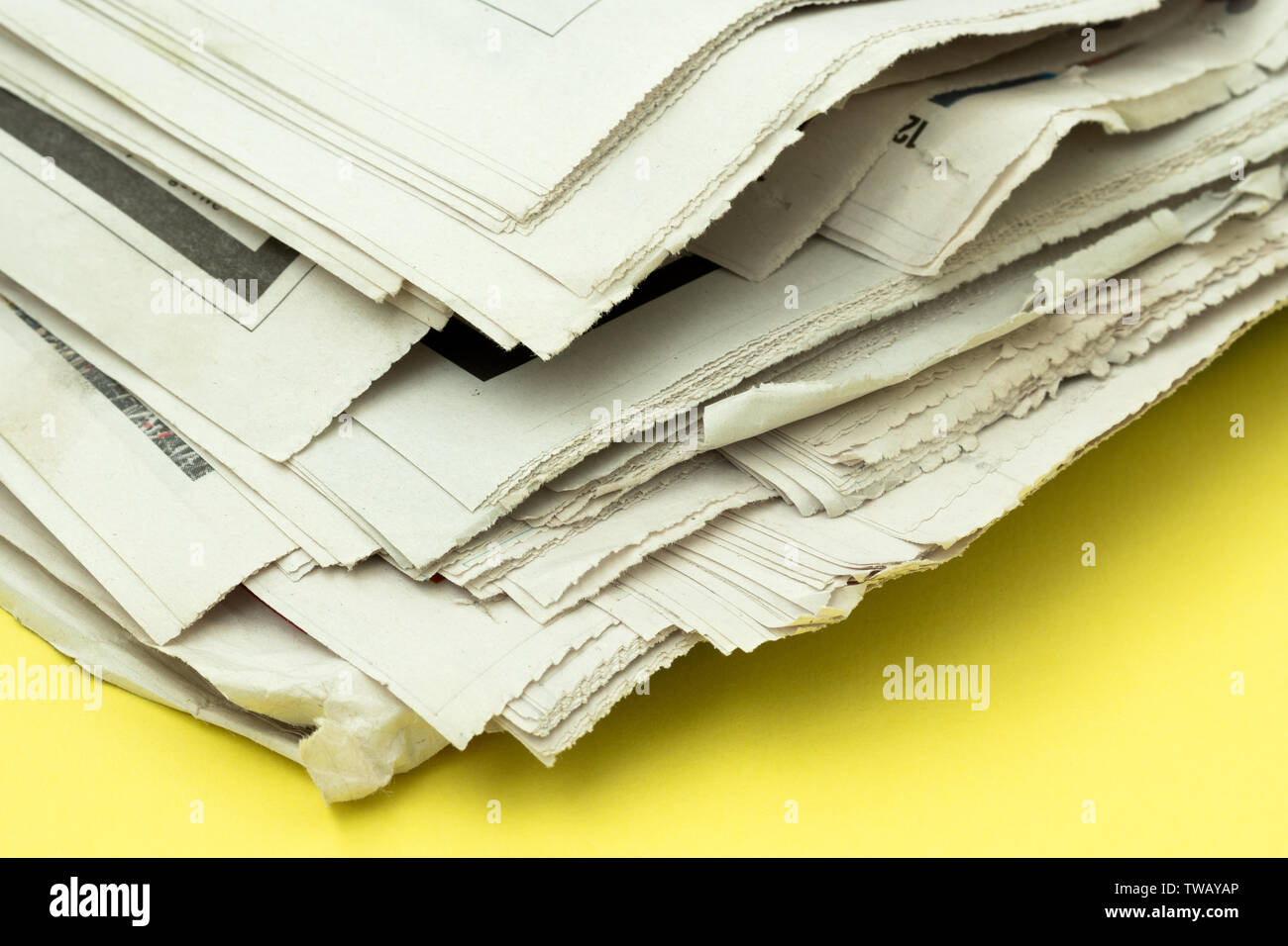Impilati quotidiani vista ravvicinata Foto Stock