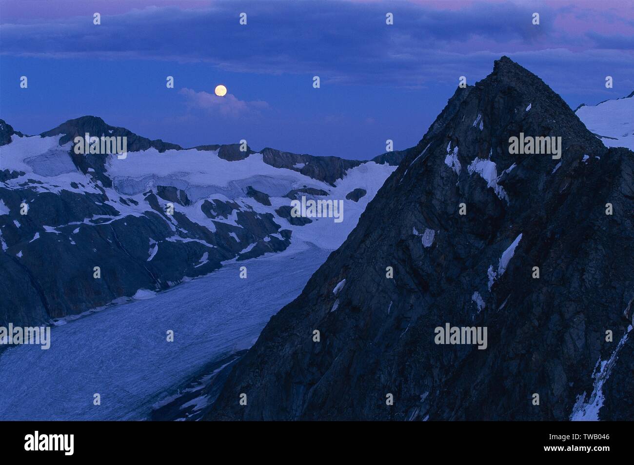 Austria, Tirolo, Alpi Oetztal, Langtaler Jochspitze (picco). Foto Stock