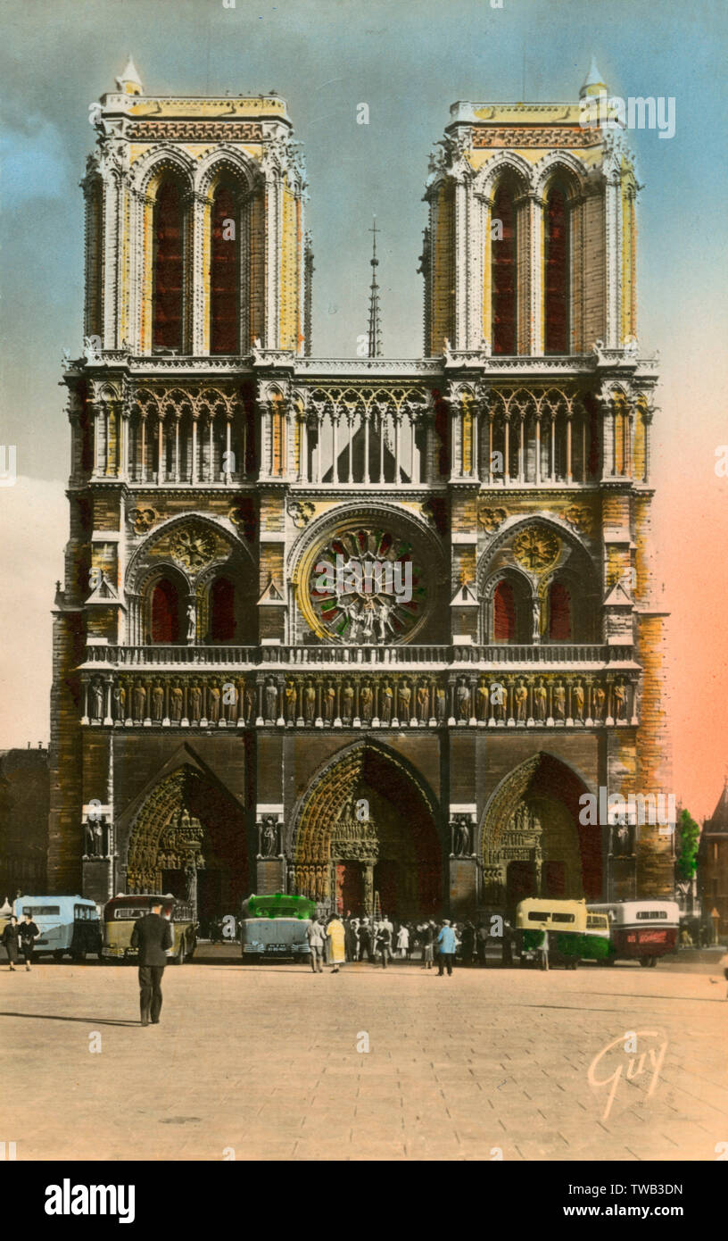 Parigi, Francia - facciata ovest della cattedrale di Notre Dame de Paris (1163-1260). Data: circa 1940 Foto Stock