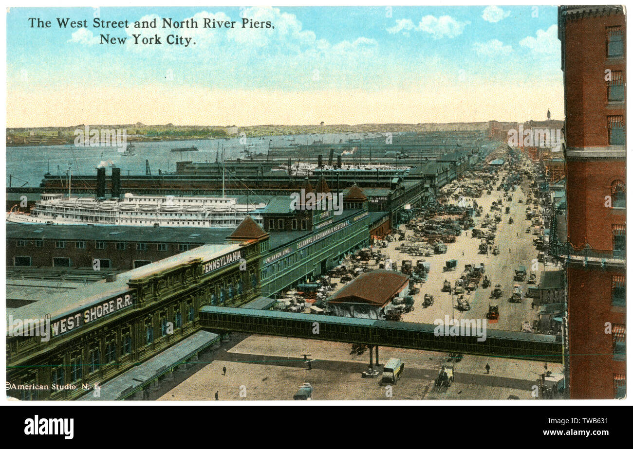 West Street e North River Piers, New York City, USA Foto Stock