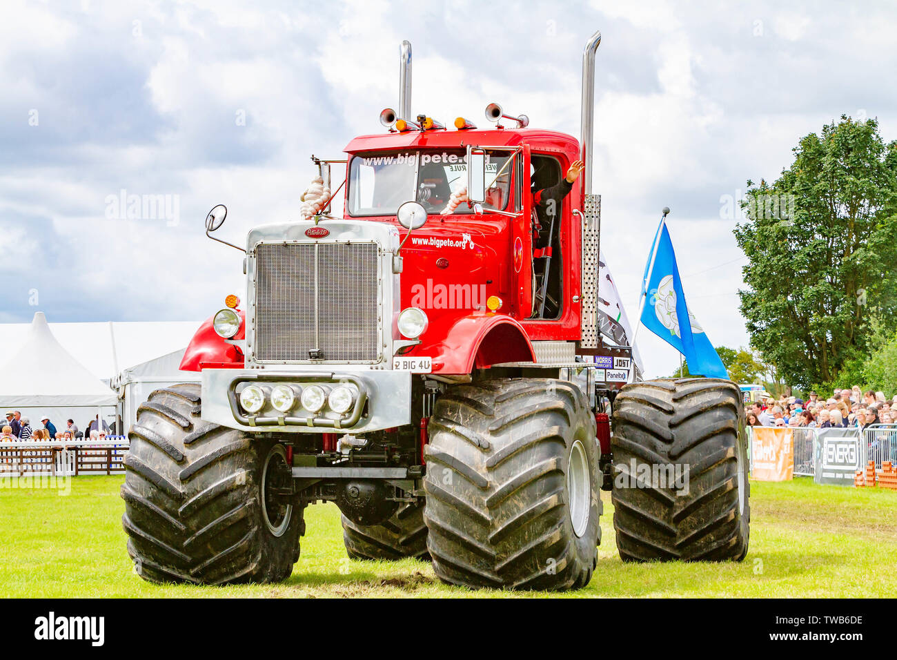 18 & 19 giugno 2019 - Royal Contea di Cheshire Show - Big Pete e Grim Reaper Monster Trucks Foto Stock