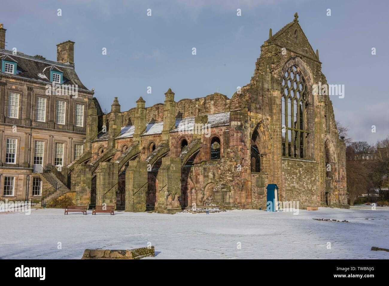 Palazzo di Holyroodhouse in inverno, Edimburgo, Scozia foto Copyright Chris Watt Tel - 07887 554 193 info@chriswatt.com www.chriswatt.com Foto Stock