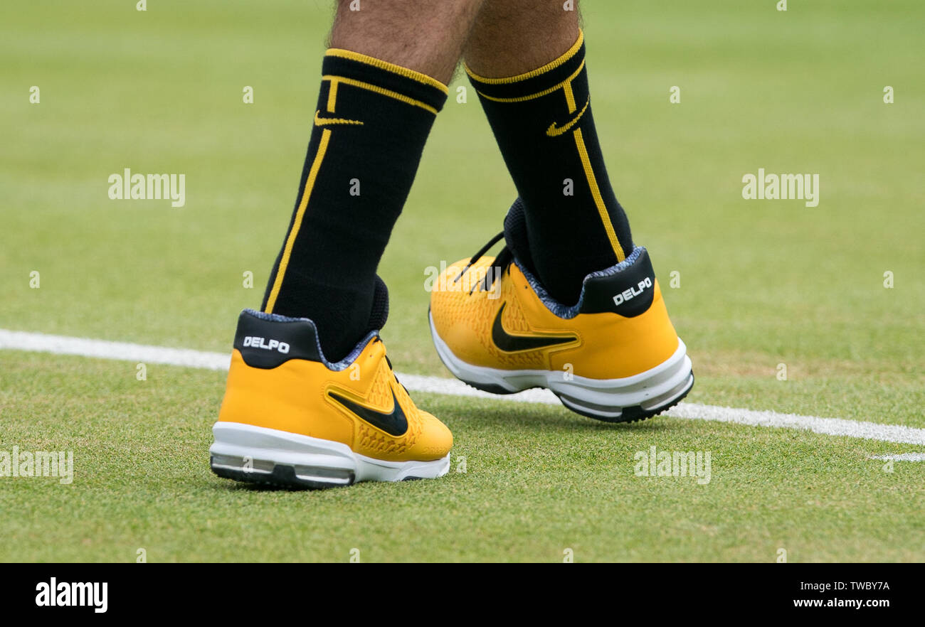 Nike tennis shoes immagini e fotografie stock ad alta risoluzione Alamy