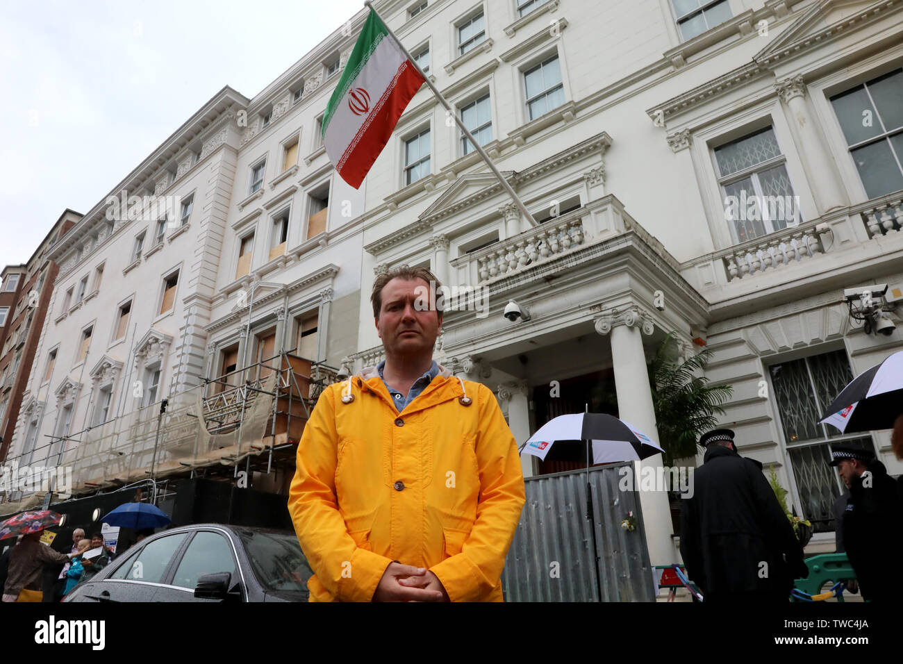 London / UK - Giugno 19, 2019: Richard Ratcliffe al di fuori dell'ambasciata iraniana a Londra dove si è messa in scena uno sciopero della fame a sostegno di sua moglie Nazanin Zaghari-Ratcliffe, incarcerati in Iran Foto Stock