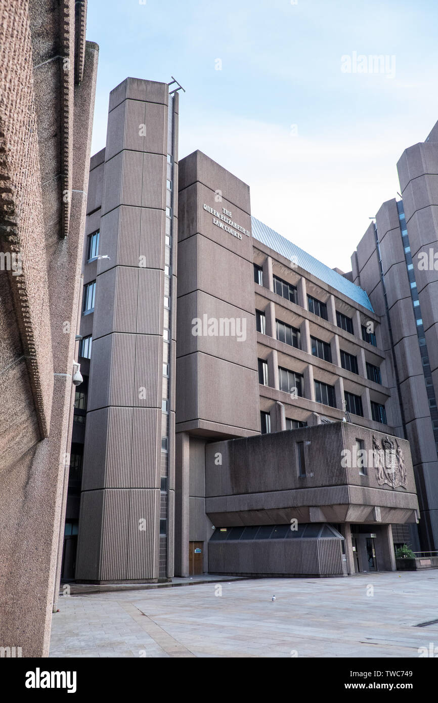 Queen Elizabeth,II,Legge, tribunali,Crown Court,corona tribunali,Derby Square, Liverpool, Merseyside,Nord,Nord,città,l'Inghilterra,inglese,GB,Gran Bretagna,British,UK, Foto Stock