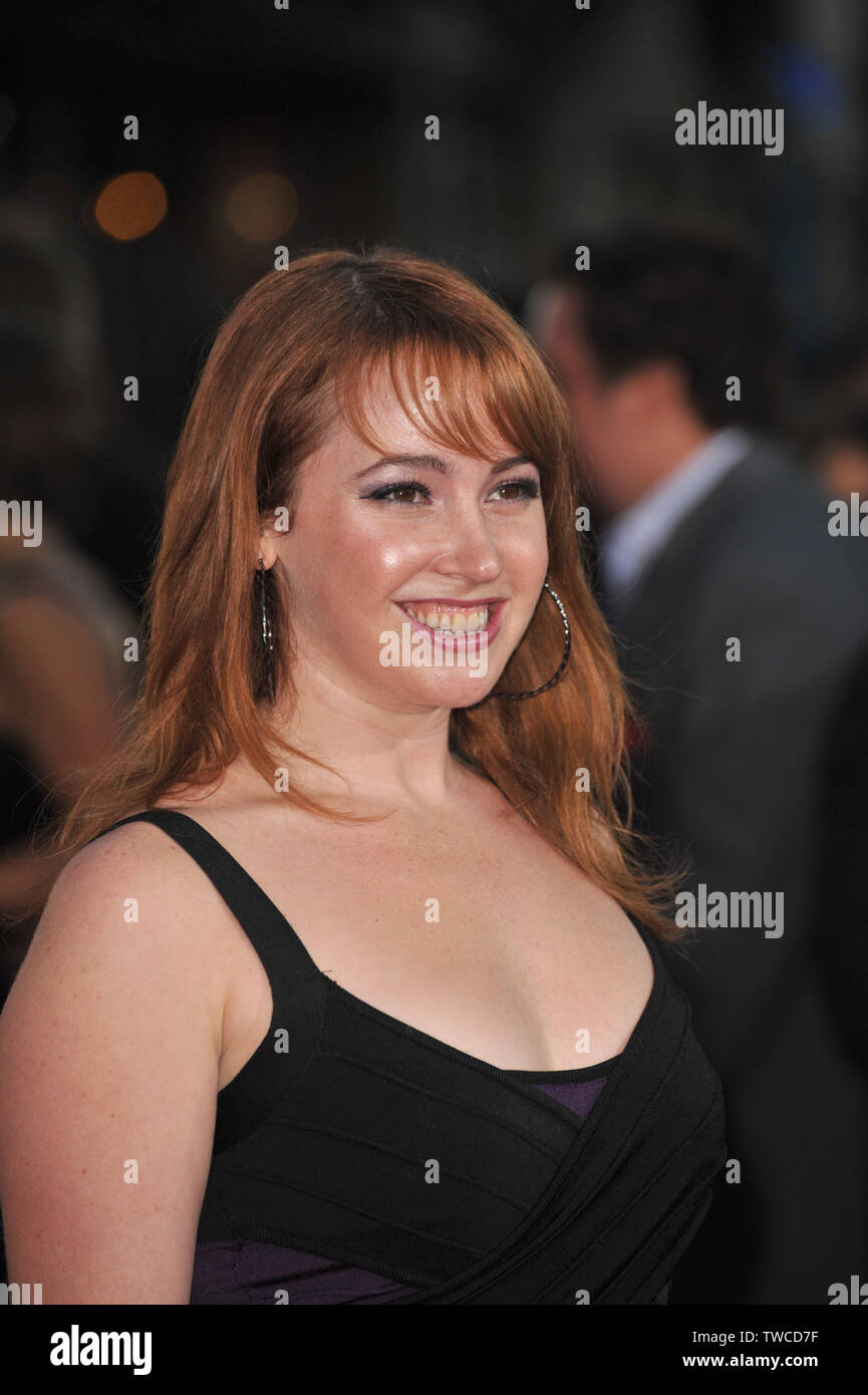 LOS ANGELES, CA. Agosto 20, 2008: Jennifer Tisdale presso il Los Angeles premiere del suo nuovo film "La casa Bunny' al Mann Village Theatre, Westwood. © 2008 Paul Smith / Featureflash Foto Stock