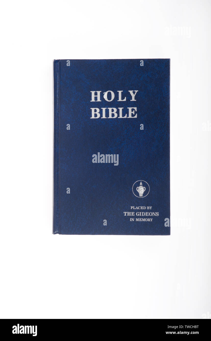 La Santa Bibbia con posti dall'Gideons in memoria sul coperchio Foto Stock