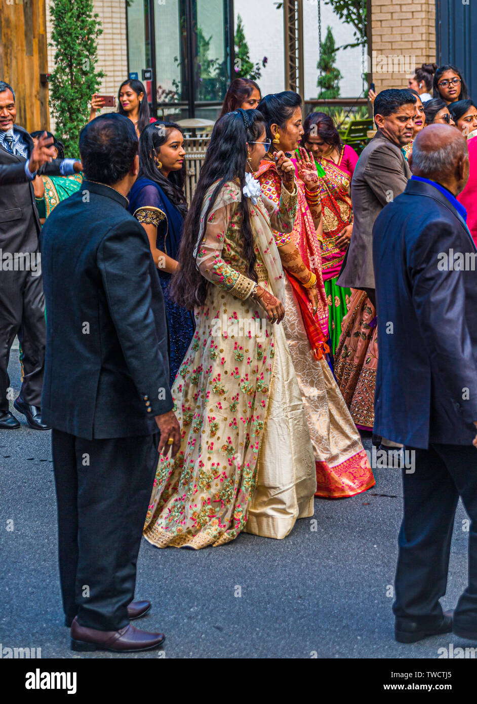 ATLANTA, GEORGIA - Agosto 19, 2018: matrimoni Indiani ultimo una media di 3 giorni. Parte della cerimonia è il baraat o govern processione, dove gli ospiti Foto Stock